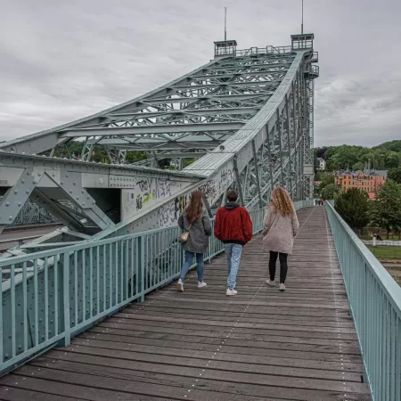 Dresden Loschwitzer Brücke (“blaues Wunder”)