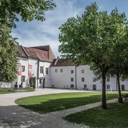 Passau Veste Upper House