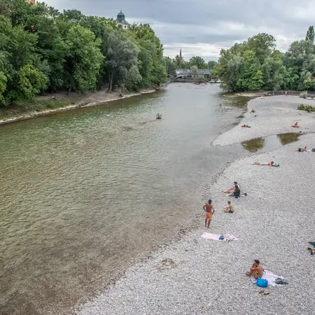 Praterinsel in München baden in der Isar